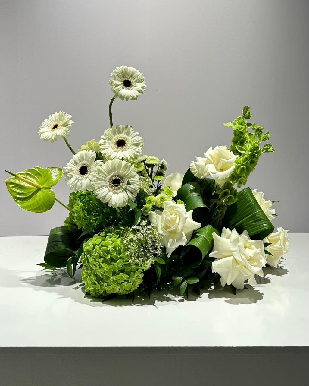 Oval Table Vase Rental